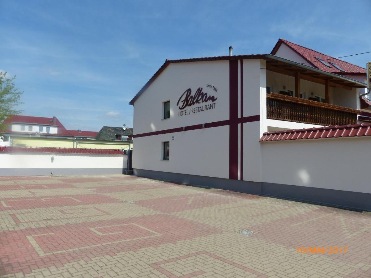 Hotel/Restaurant Balkan Soemmerda Exterior photo
