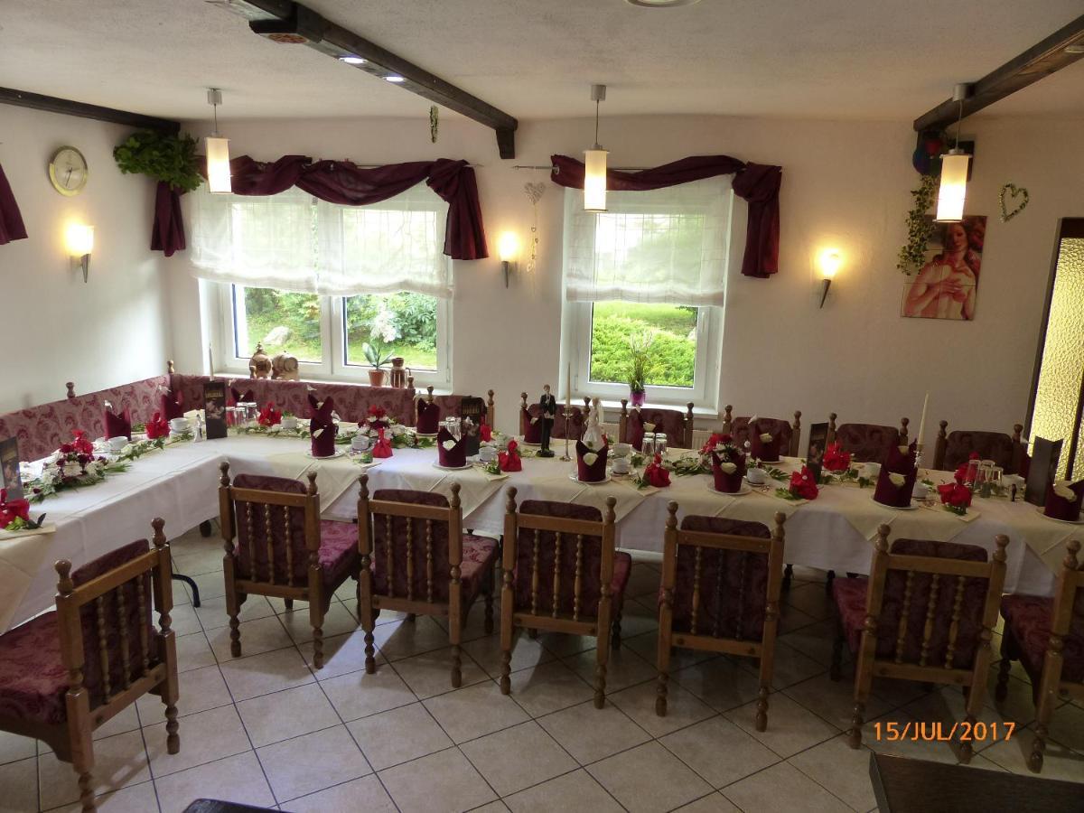 Hotel/Restaurant Balkan Soemmerda Exterior photo
